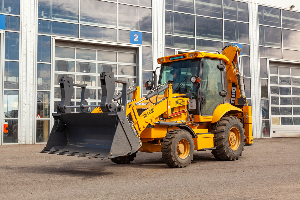 ЭКСКАВАТОР-ПОГРУЗЧИК BULL 3SX-PLUS ЭКСКАВАТОР-ПОГРУЗЧИК BULL 3SX-PLUS