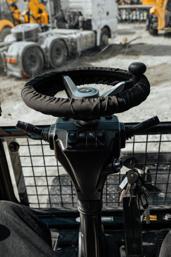 Экскаватор колесный BULL EW180-PLUS Экскаватор колесный BULL EW180-PLUS