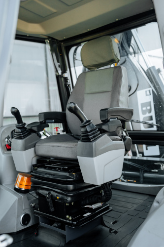 ЭКСКАВАТОР-ПОГРУЗЧИК BULL 4SX-F ЭКСКАВАТОР-ПОГРУЗЧИК BULL 4SX-F