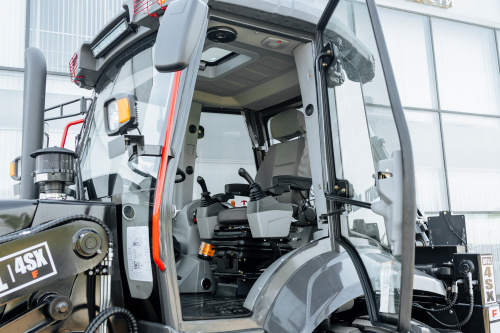 ЭКСКАВАТОР-ПОГРУЗЧИК BULL 4SX-F ЭКСКАВАТОР-ПОГРУЗЧИК BULL 4SX-F