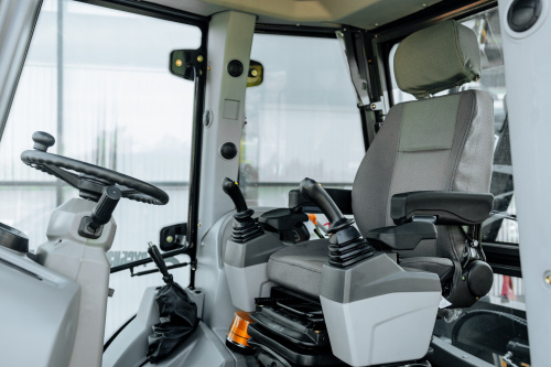 ЭКСКАВАТОР-ПОГРУЗЧИК BULL 4SX-F ЭКСКАВАТОР-ПОГРУЗЧИК BULL 4SX-F